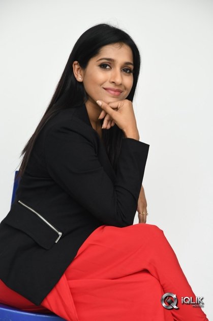 Rashmi-Gautam-Interview-About-Next-Nuvve-Movie